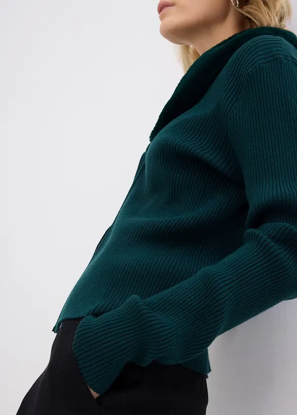 Pletený kabátek s tkanou kožešinou, bonprix