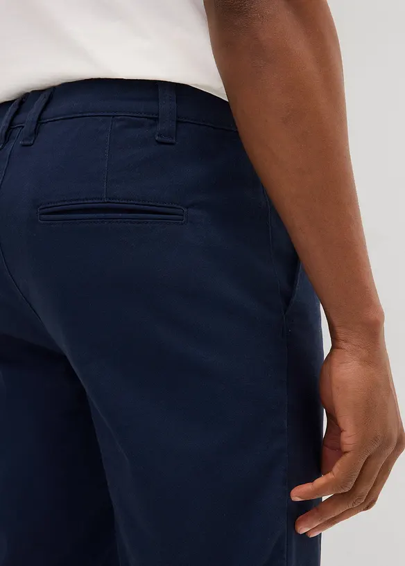 Strečové bermudy se sklady v pase, Regular Fit, bonprix