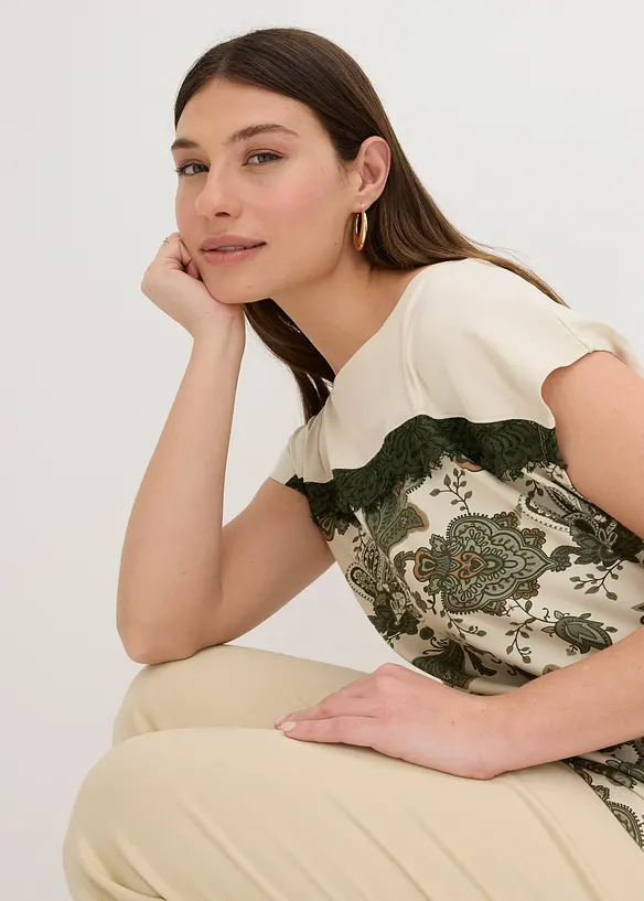 Oversize triko s krajkovou légou, bonprix