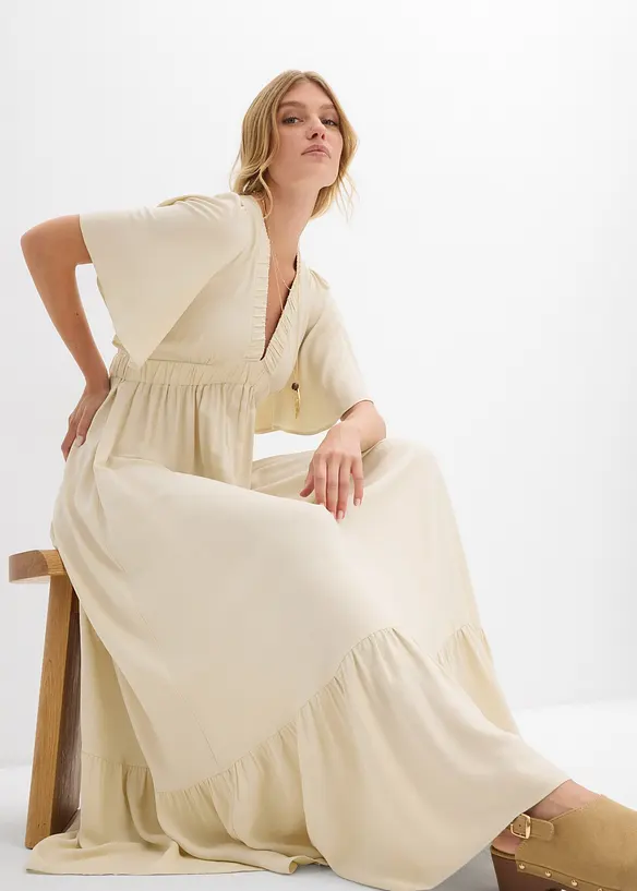 Stupňovité maxi šaty ze splývavé viskózy, bonprix