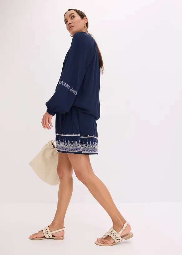 Oversize halenka s výšivkou, bonprix