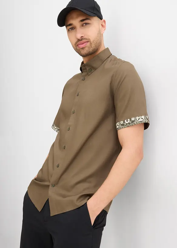 Košile s krátkým rukávem, Slim Fit, z viskózy, bonprix