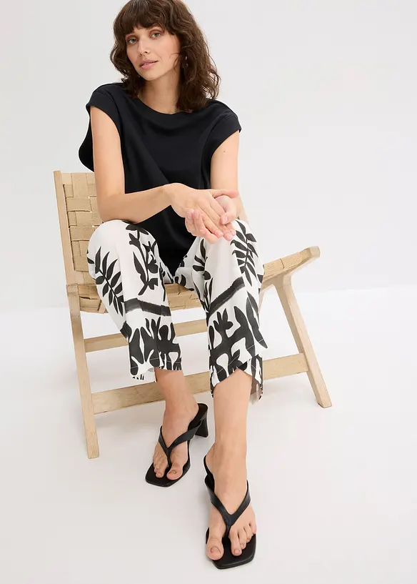 Oversize top se žebrovanou vsadkou na ruk&aacute;vu, bonprix