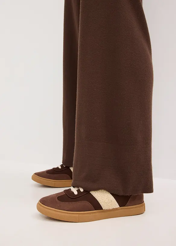 Pleten&eacute; kalhoty z měkk&eacute; visk&oacute;zov&eacute; směsi, bonprix