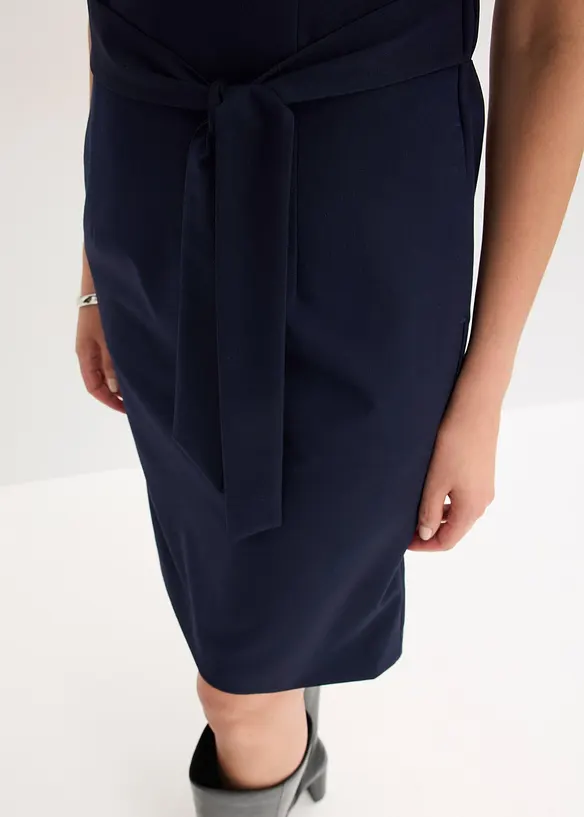 Pouzdrové šaty s křidélkovými rukávky, bonprix