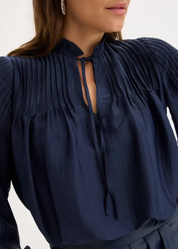 Tuniková halenka z lesklého saténu, se sámky, bonprix