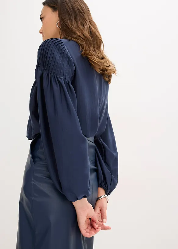 Tuniková halenka z lesklého saténu, se sámky, bonprix