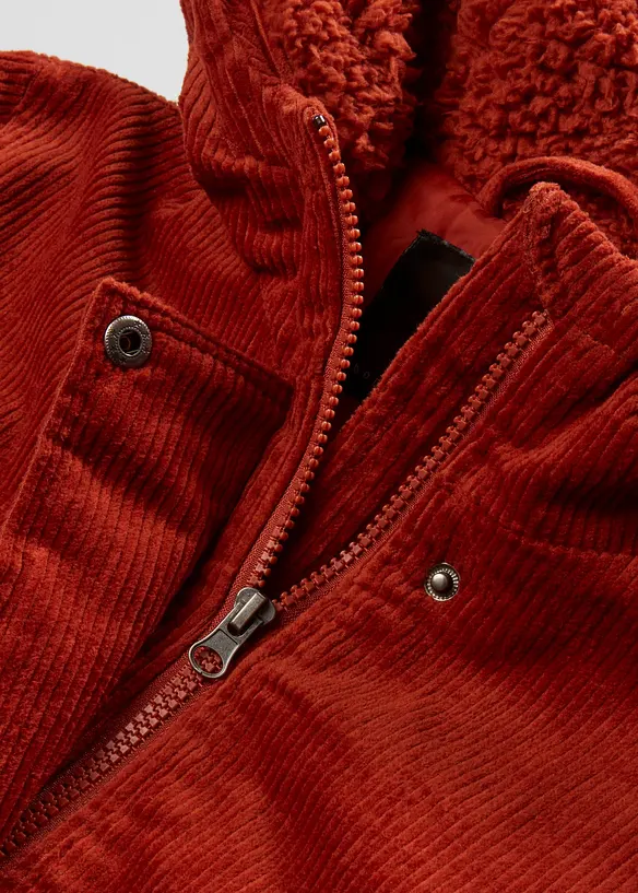 Tepl&aacute; man&scaron;estrov&aacute; parka s medv&iacute;dkovou pod&scaron;&iacute;vkou v kapuci,  střih do linie A, bonprix