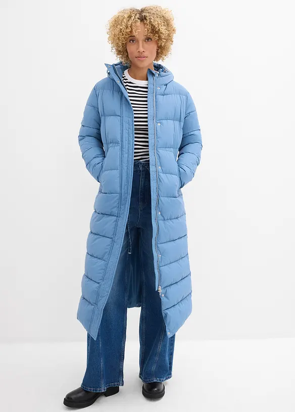 Dlouhý prošívaný kabát s kapucí, bonprix