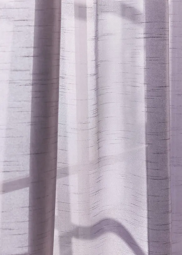 Z&aacute;věs s lehk&yacute;m leskl&yacute;m efektem, tak&eacute; extradlouh&yacute; (1 ks v balen&iacute;), bonprix