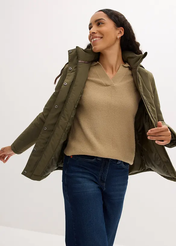 Zimn&iacute; bunda s nakl&aacute;dan&yacute;mi kapsami, bonprix