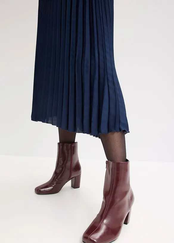 Plisovaná sukně z jemného saténu, bonprix