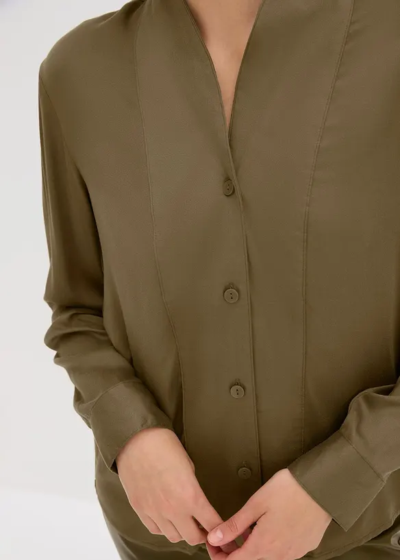 Košilová halenka ze splývavého saténu, bonprix