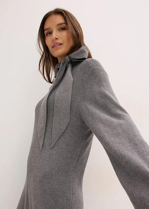 Pletené šaty s mašlí, z měkké viskózové směsi, bonprix