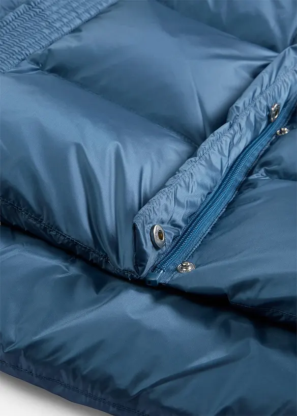 Péřová bunda s recyklovaným peřím a pletenými rukávy, bonprix