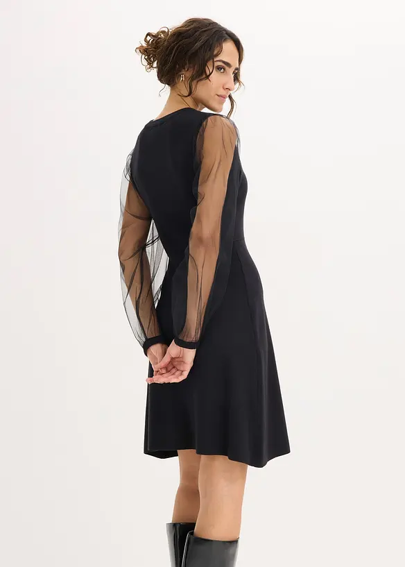 Pletené šaty ze splývavé viskózové směsi, bonprix