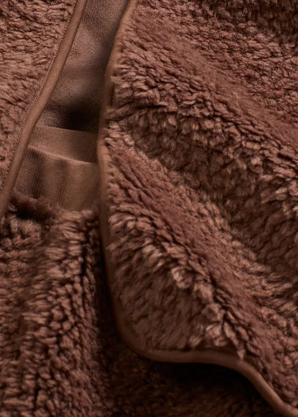 Ply&scaron;ov&aacute; dom&aacute;c&iacute; souprava, bonprix