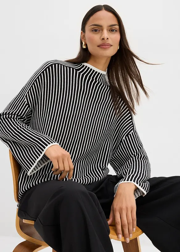 Svetr s krátkým rolákem, z viskózové směsi, bonprix