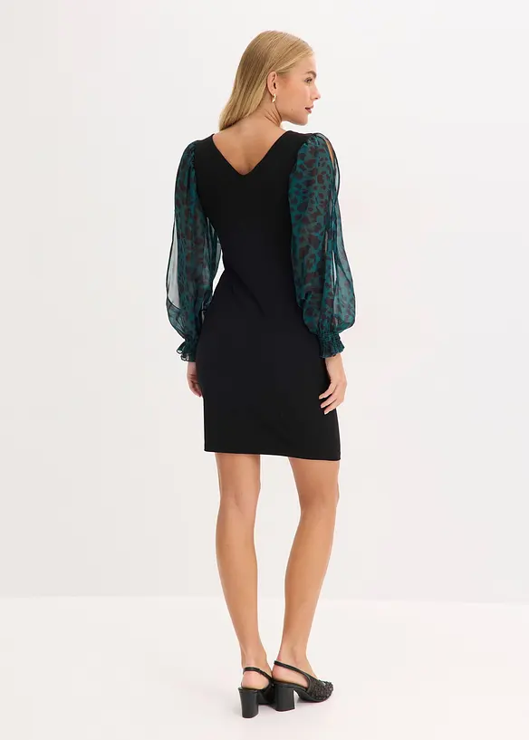 Přiléhavé minišaty s prostřihy na rukávech, bonprix