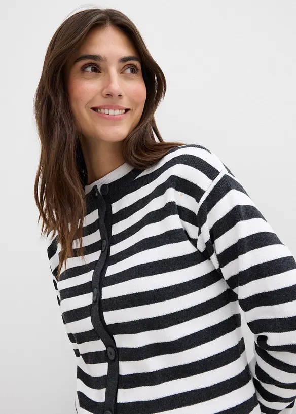 Kab&aacute;tek z jemn&eacute; pleteniny, kulat&yacute; v&yacute;střih, bonprix