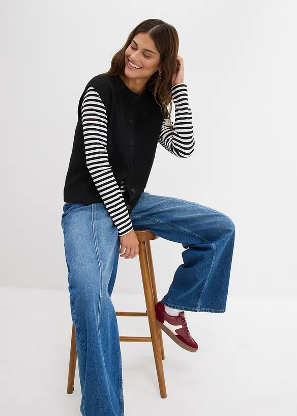 Svetr bez ruk&aacute;vů, ze silněj&scaron;&iacute; pleteniny, bonprix