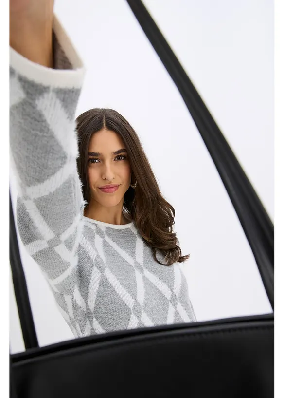 Pletené šaty s kosočtvercovým vzorem, z peříčkové příze, bonprix