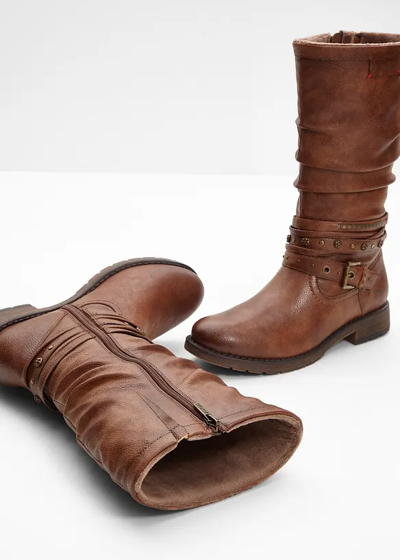 Kozačky značky Mustang, Mustang