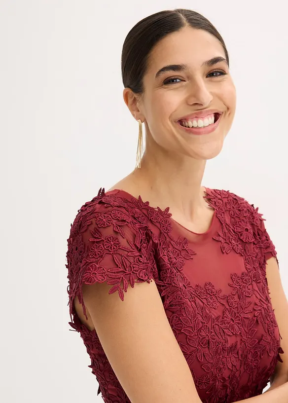 Midi šaty z něžného tylu, s krajkou, bonprix