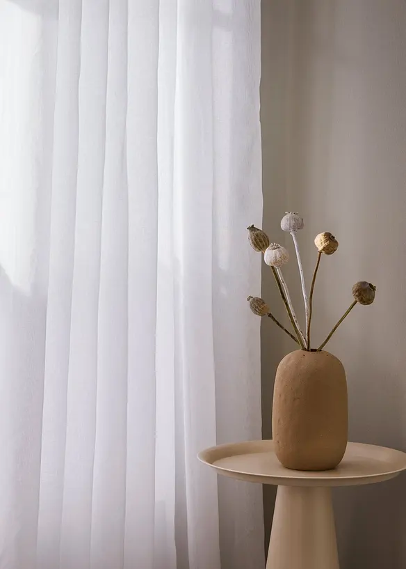 Záclona z recyklovaného polyesteru, s jemnou strukturou (1 ks), bonprix