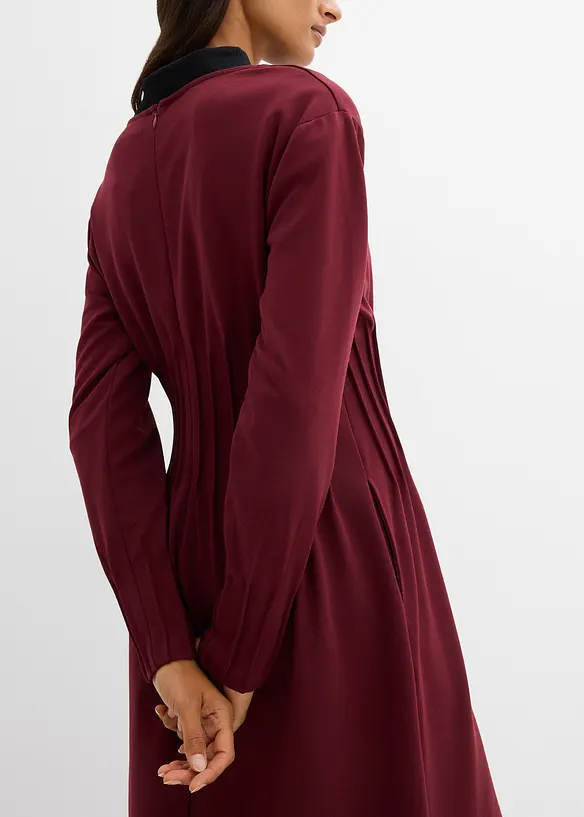 Pohodln&eacute; &scaron;aty s ozdobn&yacute;mi sklady, z visk&oacute;zov&eacute; směsi, bonprix