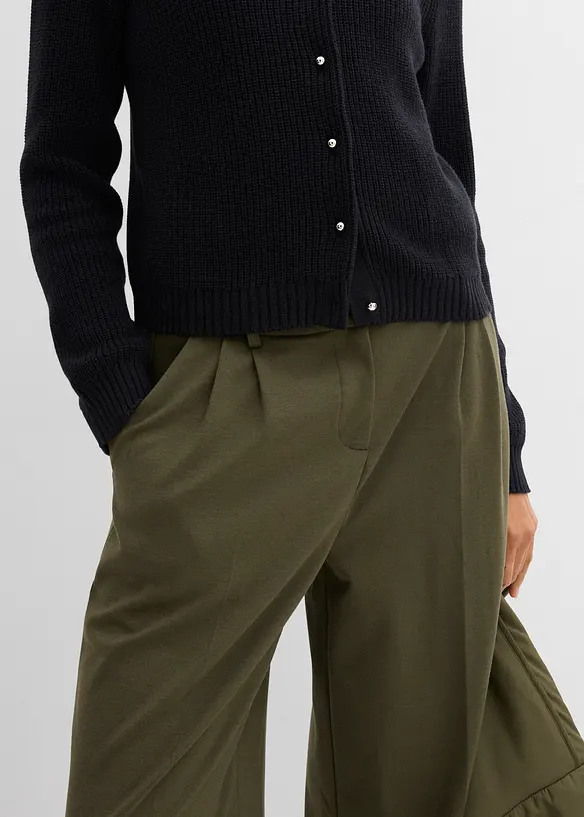 Pleten&yacute; kab&aacute;tek s ozdobn&yacute;mi knofl&iacute;ky, z vlněn&eacute; směsi, bonprix