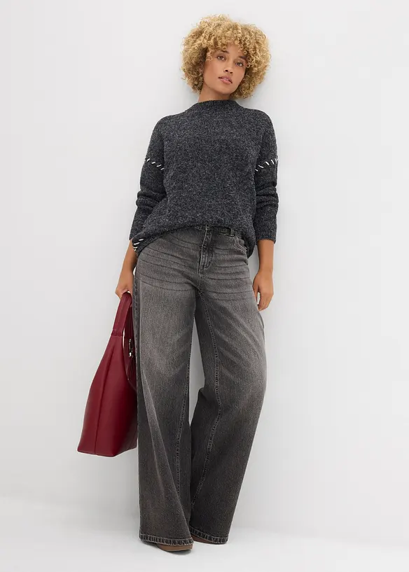 Dlouh&yacute; svetr z flau&scaron;ov&eacute; př&iacute;ze, bonprix