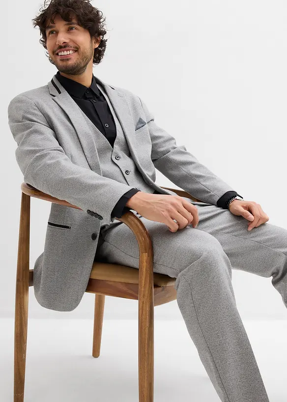 Oblek s vestou Regular Fit (3d&iacute;ln&aacute; sada), bonprix