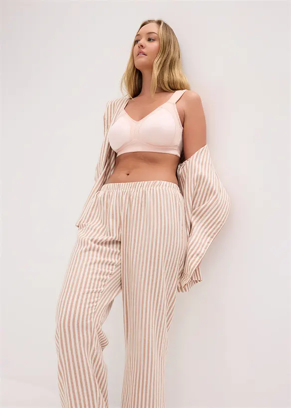 Odlehčuj&iacute;c&iacute; podprsenka bez kostic, s vypodložen&yacute;mi ram&iacute;nky, bonprix