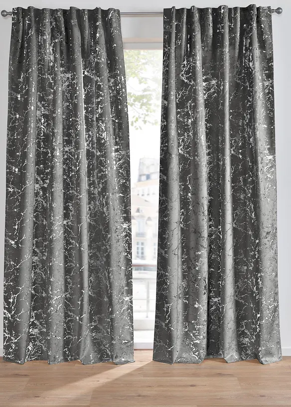 Zatemňuj&iacute;c&iacute; z&aacute;věs se sametov&yacute;m povrchem a leskem (1 ks v balen&iacute;), bonprix