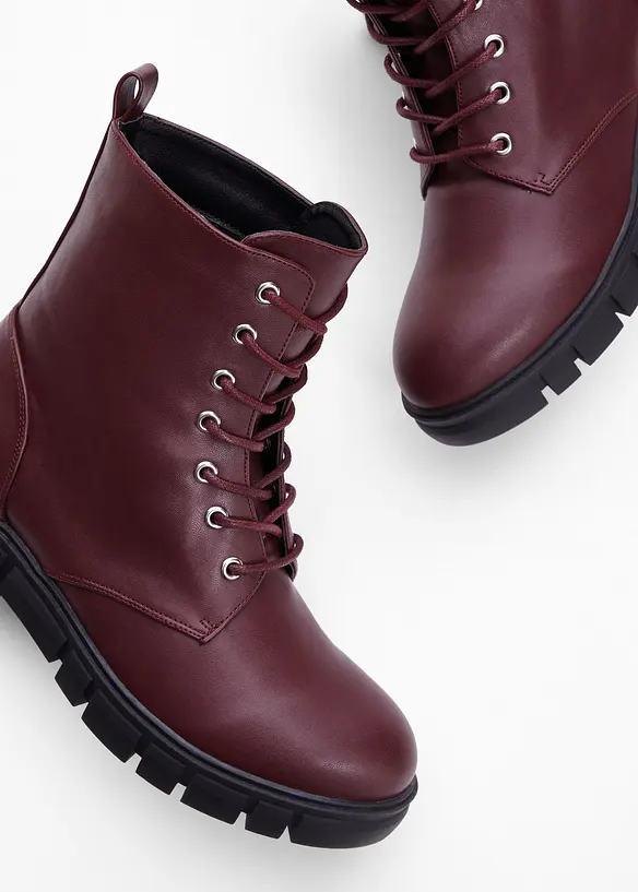 &Scaron;něrovac&iacute; kotn&iacute;kov&aacute; obuv s profilovanou podr&aacute;žkou, bonprix