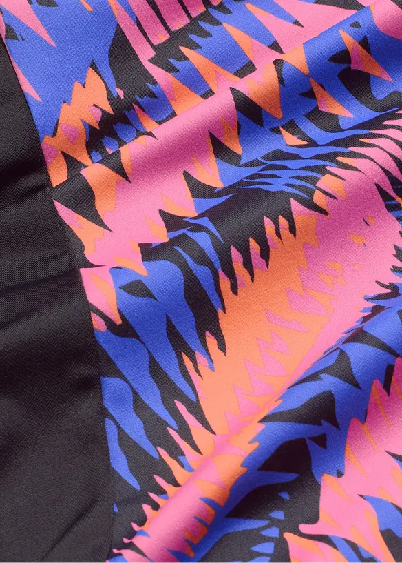 Stahovac&iacute; jednod&iacute;ln&eacute; plavky se vsadkami, středn&iacute; tvaruj&iacute;c&iacute; efekt, bonprix