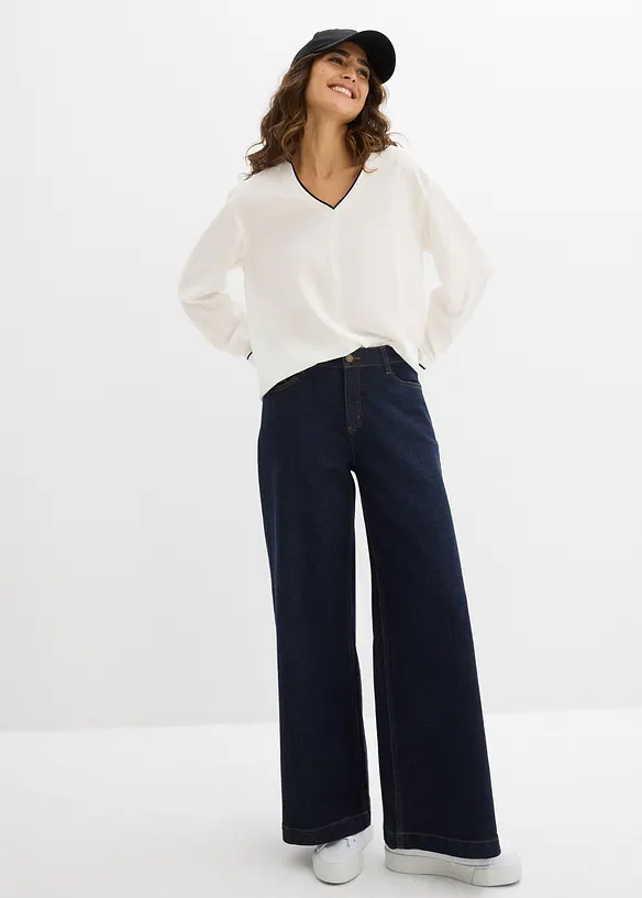 Tunikov&aacute; halenka ze spl&yacute;vav&eacute; visk&oacute;zy, bonprix