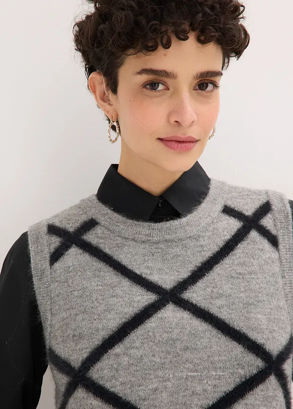 Vesta s peř&iacute;čkovou př&iacute;z&iacute;, bonprix