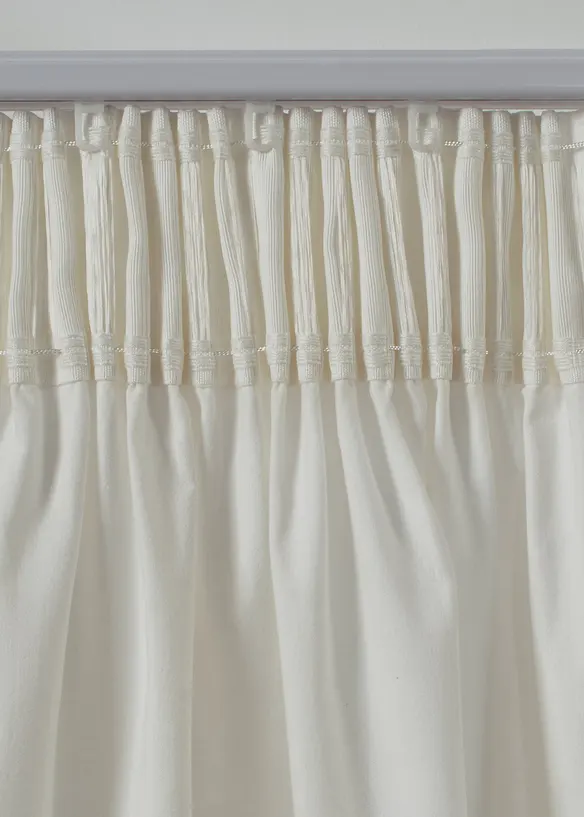 Z&aacute;věs s vy&scaron;&iacute;van&yacute;mi okraji, z organick&eacute; bavlny (1 ks v balen&iacute;), bonprix