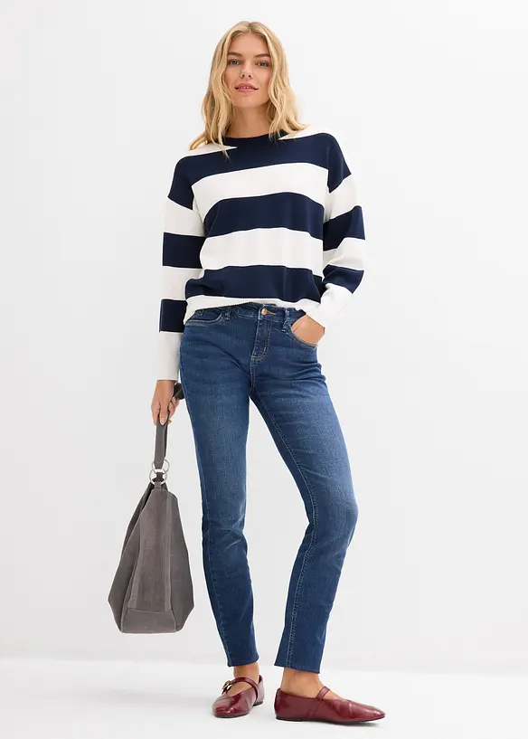 Oversize svetr z měkk&eacute; visk&oacute;zov&eacute; směsi, bonprix