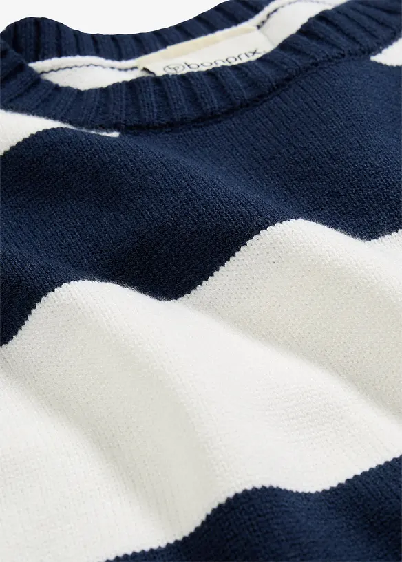 Oversize svetr z měkk&eacute; visk&oacute;zov&eacute; směsi, bonprix