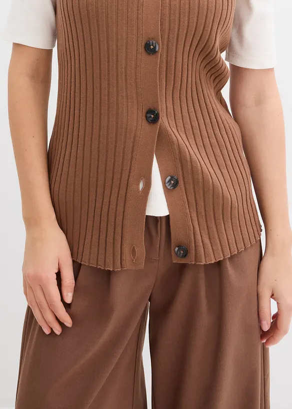 Žebrovan&aacute; pleten&aacute; vesta, bonprix