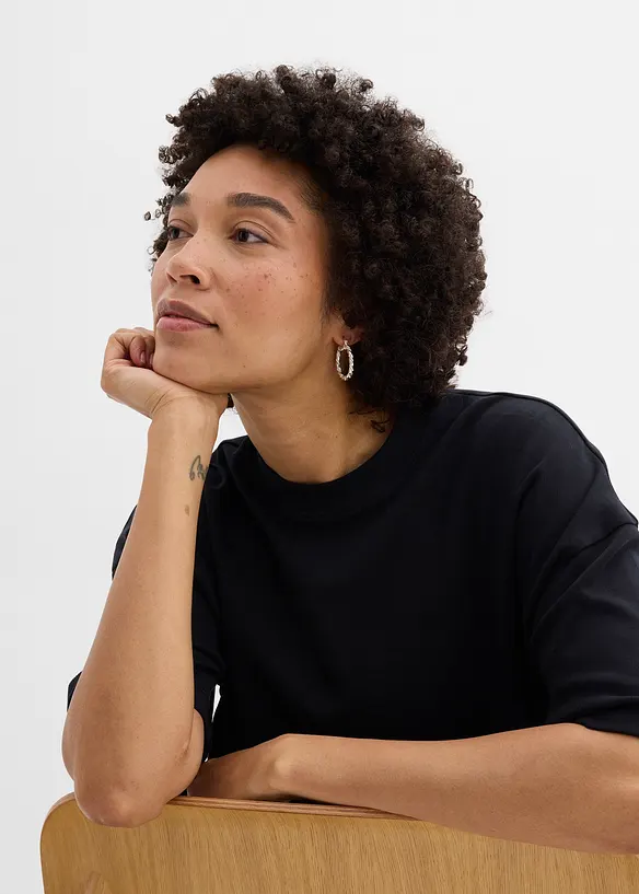 Kr&aacute;tk&eacute; oversize tričko z čist&eacute; těžk&eacute; organick&eacute; bavlny, bonprix