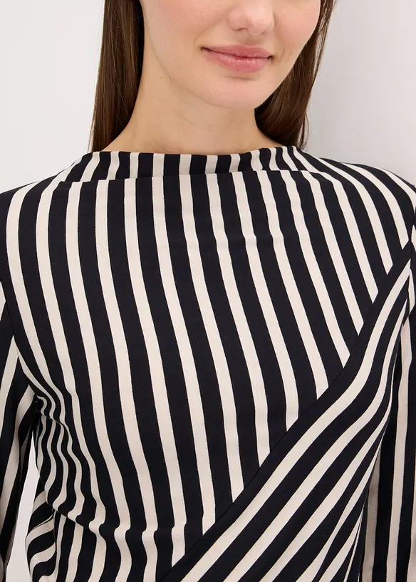 Triko z měkk&eacute; visk&oacute;zov&eacute; směsi, bonprix