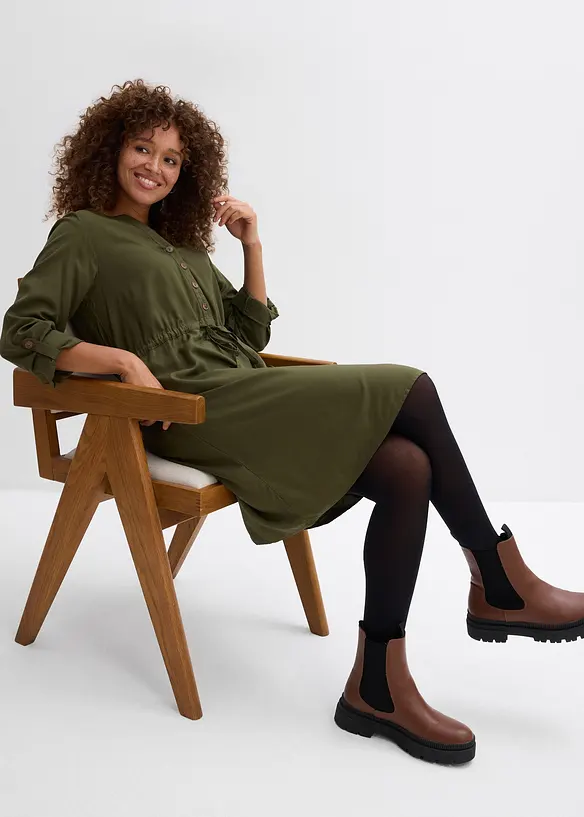 Halenkov&eacute; &scaron;aty ze spl&yacute;vav&eacute; visk&oacute;zy, bonprix