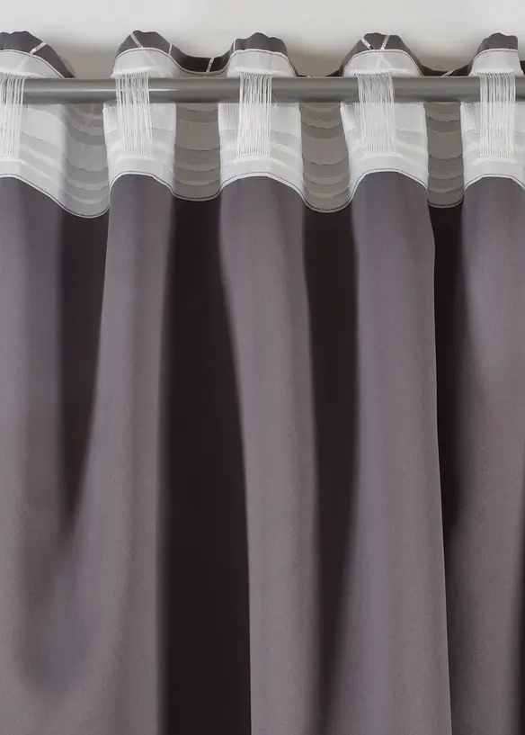 Zastiňuj&iacute;c&iacute; z&aacute;věs s leskem, tak&eacute; v extra d&eacute;lce (1 ks v balen&iacute;), bonprix