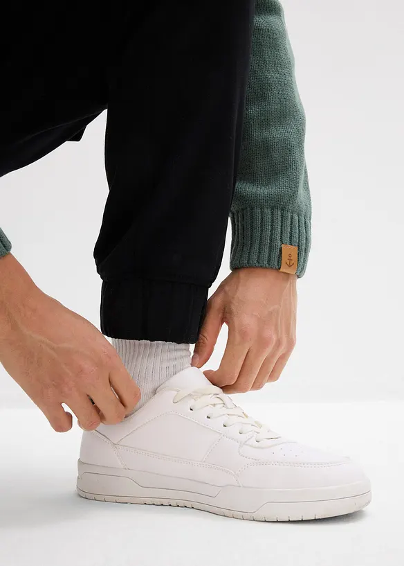 Joggingov&eacute; kalhoty s cargo kapsami, Loose Fit, bonprix