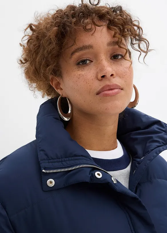 Pro&scaron;&iacute;van&aacute; bunda se stoj&aacute;čkem, bonprix