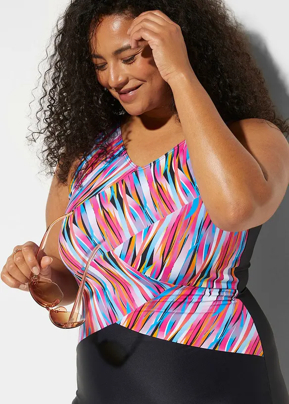 Jednod&iacute;ln&eacute; stahovac&iacute; plavky s nohavičkami, lehk&yacute; tvaruj&iacute;c&iacute; efekt, bonprix